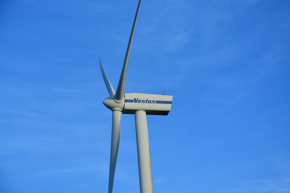 Vestas картинка. Электричество ветряки. Современные Ветряные двигатели. Wind Turbine. Заземление в ветрогенератор.